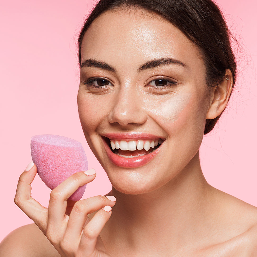 Real Techniques Miracle Powder Sponge