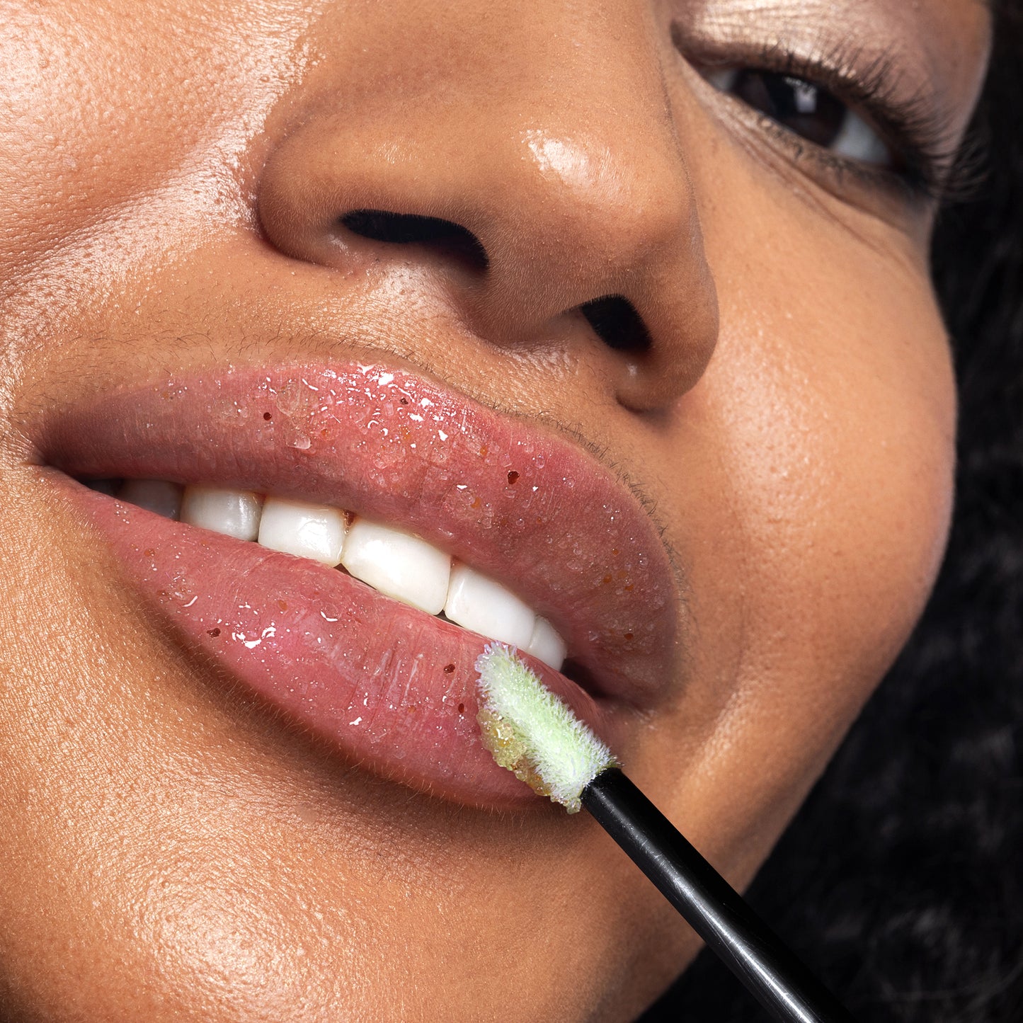 Freeman Beauty Lip Dip Exfoliating Kiwi Lip Scrub